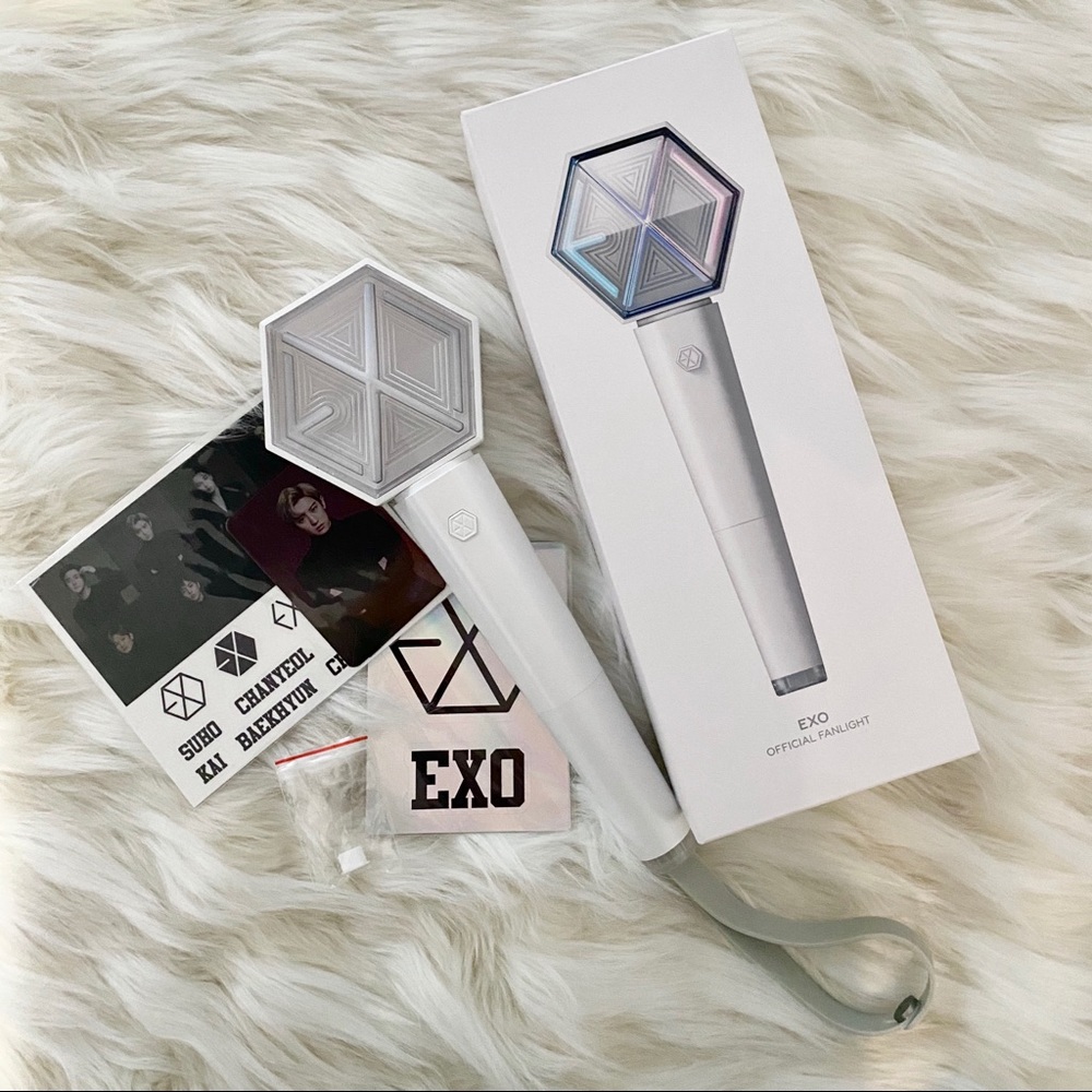 EXO Lightstick Version 3